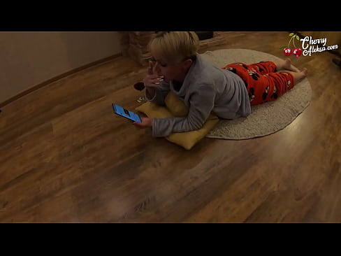 ❤️ Rambut perang gila menghisap batang besar menghisap dan melantun padanya - seks dubur ❤️ lucah super pada ms.xlxxporno.ru ﹏