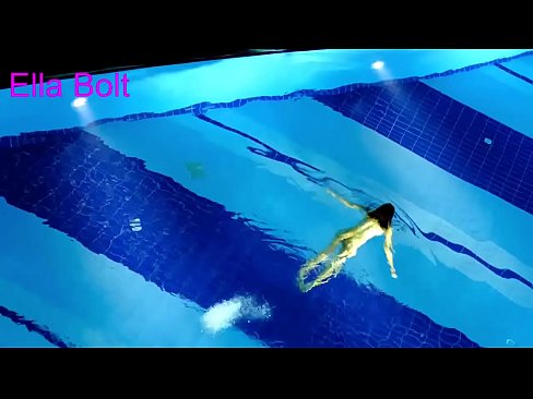 ❤️ Saya tidak boleh berhenti menonton, berambut perang muda ditangkap berenang bogel di kolam peranginan ELLA BOLT ❤️ lucah super pada ms.xlxxporno.ru ﹏